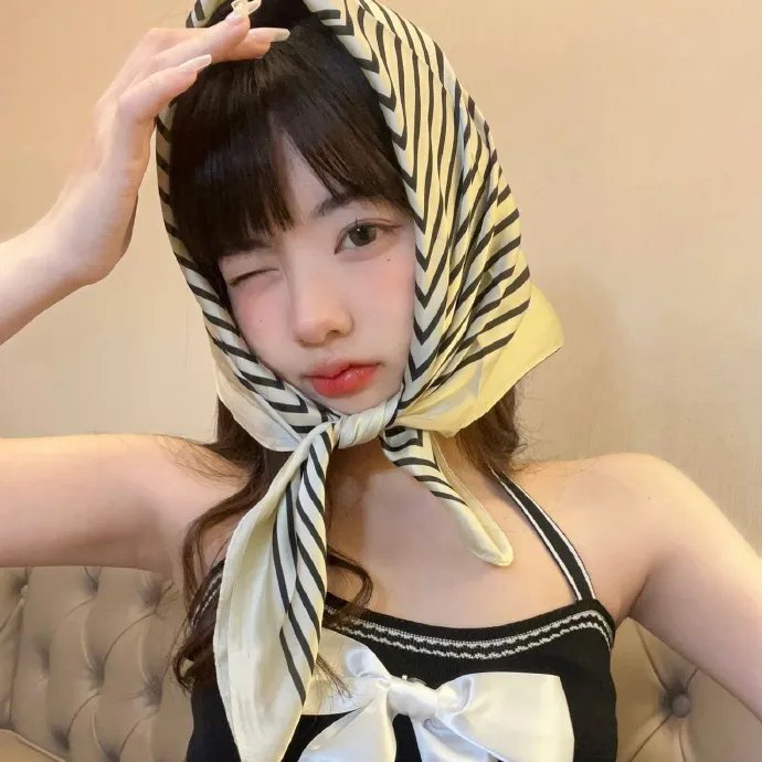 窗户上的阴影